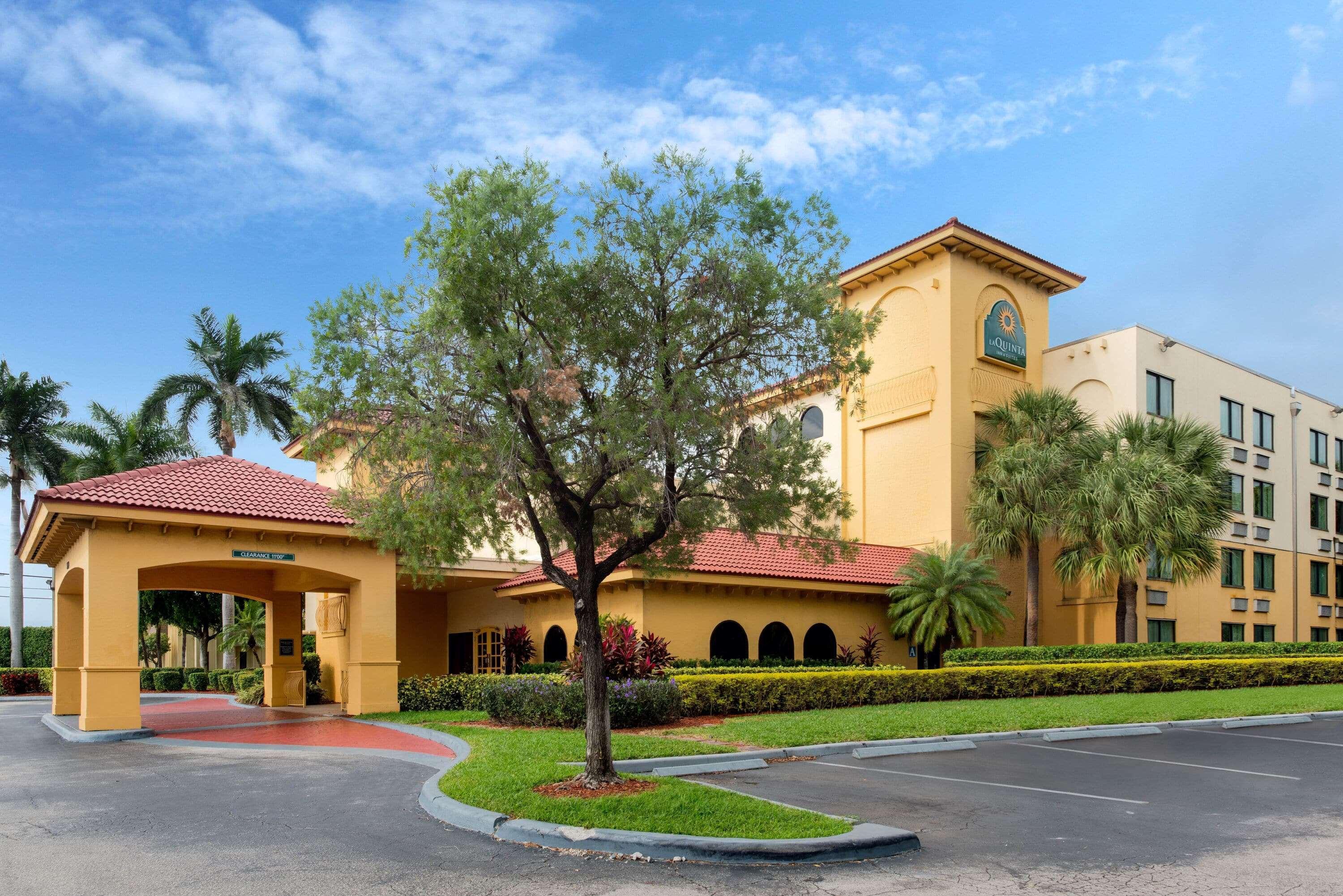 Hotel La Quinta By Wyndham Ft Lauderdale Cypress Creek Fort Lauderdale Exterior foto